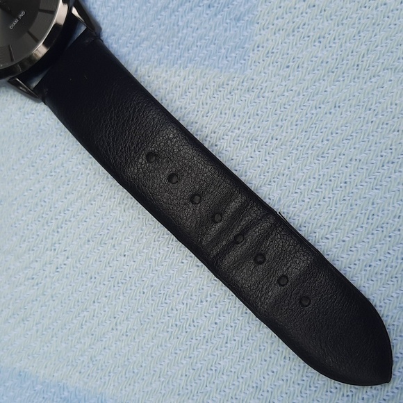 Van Heusen genuine black diamond watch - Picture 3 of 8